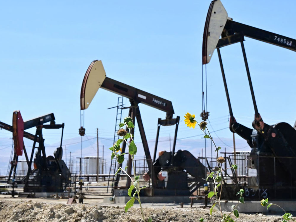 Solar Power Containers for pagsasamantala